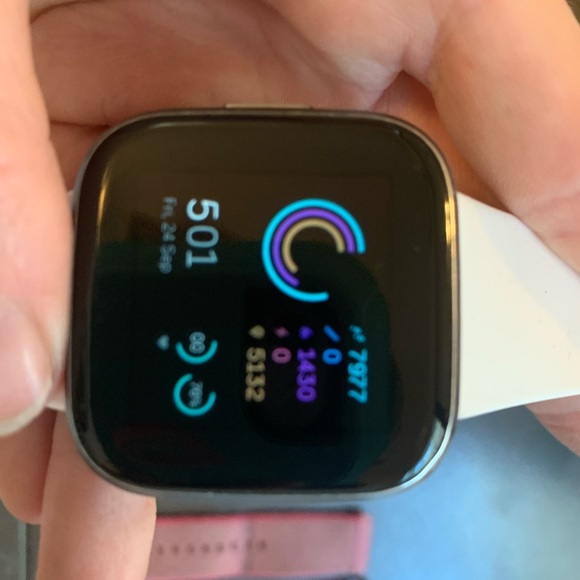 FitBit Versa 2 ✨✨ - Picture 5 of 5